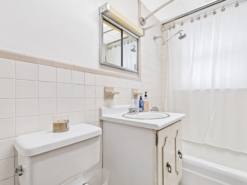8-10 Berkshire Road Waltham, MA 02453 - Photo 29 of 36 Gallery Image 29