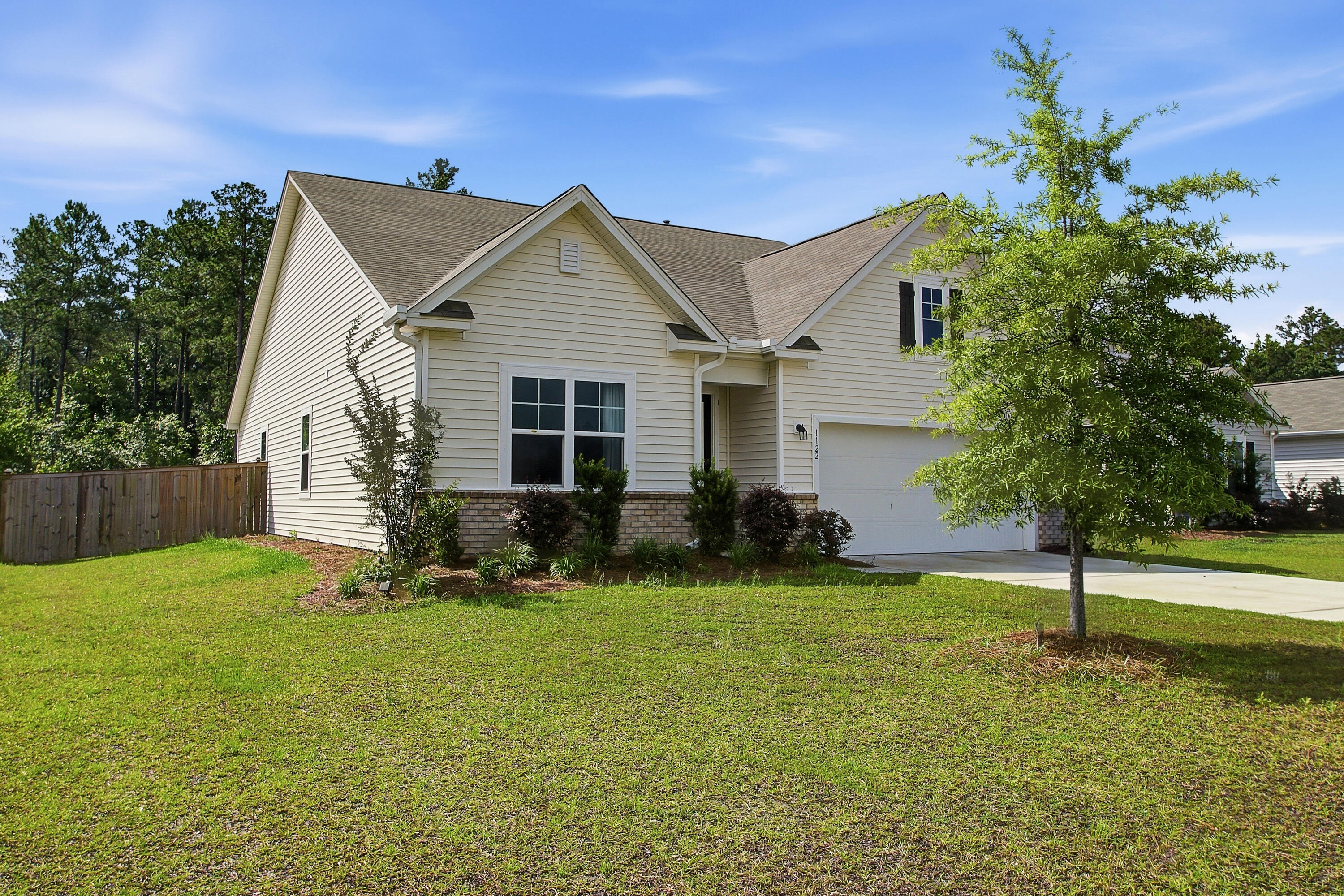 1122 Wading Point Boulevard Huger, SC 29450 - Photo 5 of 68