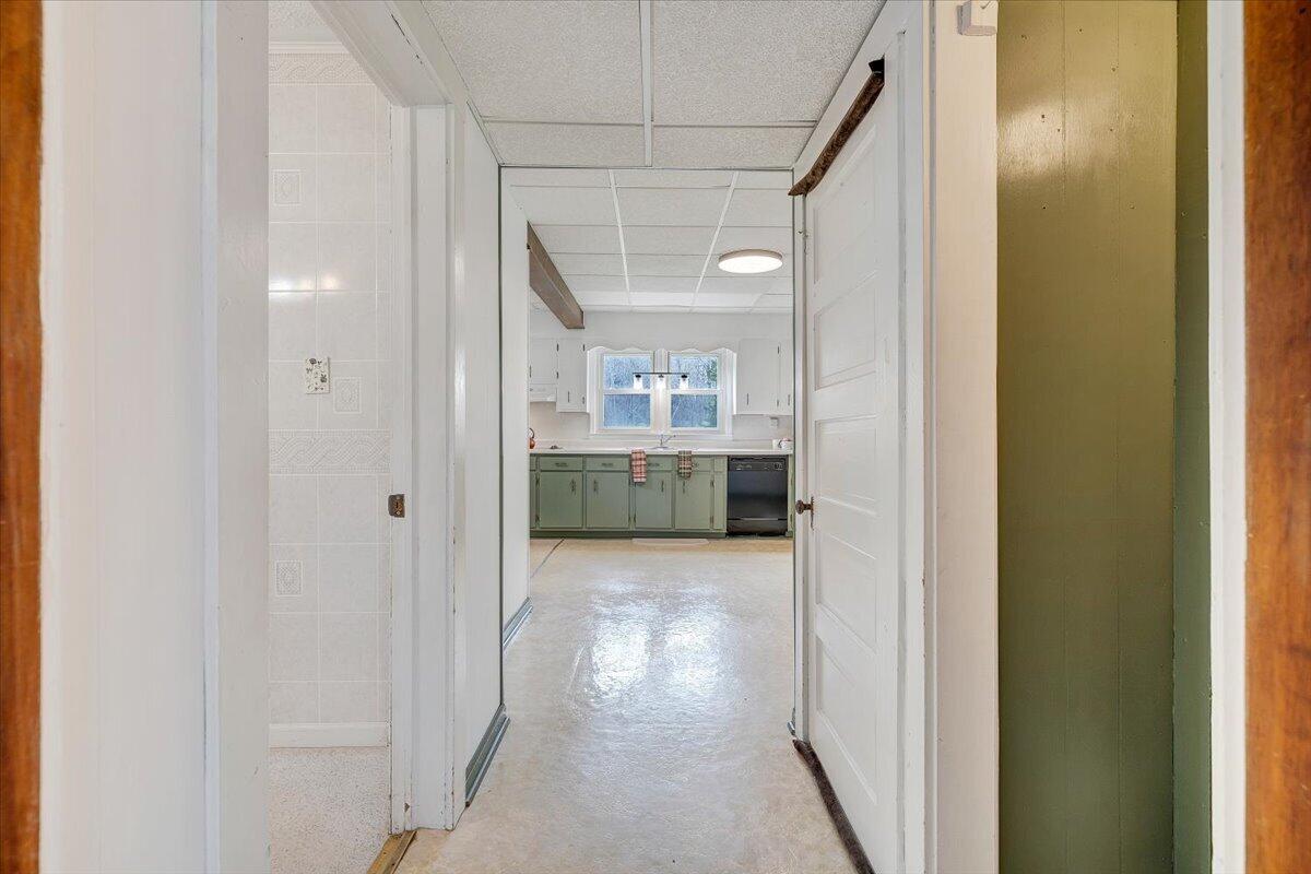 2827 Max Creek Road Hiwassee, VA 24347 - Photo 14 of 91 13-MIB09165