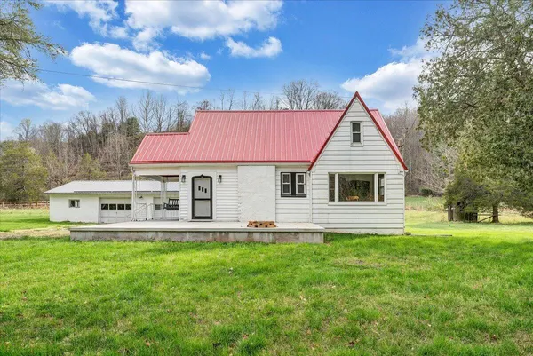 $339,000 | 2827 Max Creek Road, Hiwassee, VA 24347