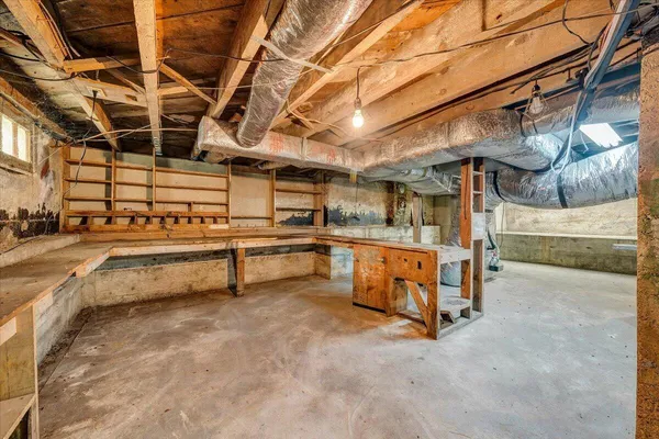 $339,000 | 2827 Max Creek Road, Hiwassee, VA 24347