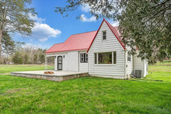$339,000 | 2827 Max Creek Road, Hiwassee, VA 24347