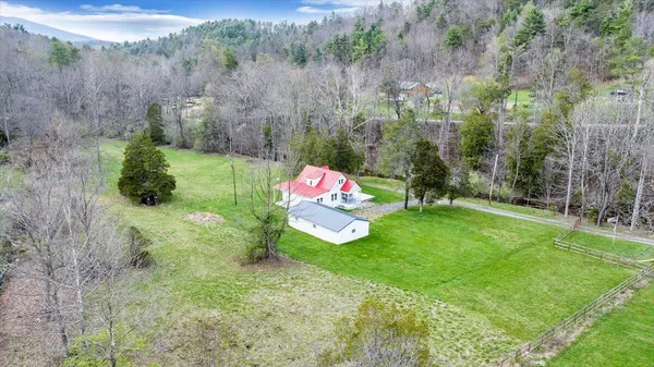 $339,000 | 2827 Max Creek Road, Hiwassee, VA 24347