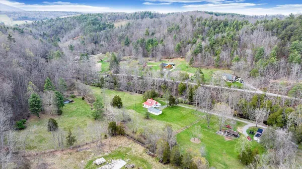 $339,000 | 2827 Max Creek Road, Hiwassee, VA 24347