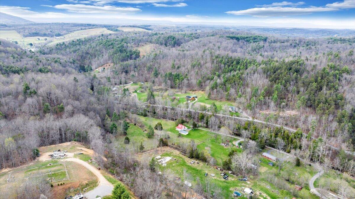 2827 Max Creek Road Hiwassee, VA 24347 - Photo 52 of 91 52-DJI_20260403154819_0262_D