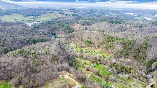 $339,000 | 2827 Max Creek Road, Hiwassee, VA 24347