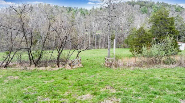 $339,000 | 2827 Max Creek Road, Hiwassee, VA 24347