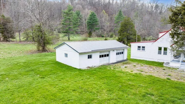 $339,000 | 2827 Max Creek Road, Hiwassee, VA 24347