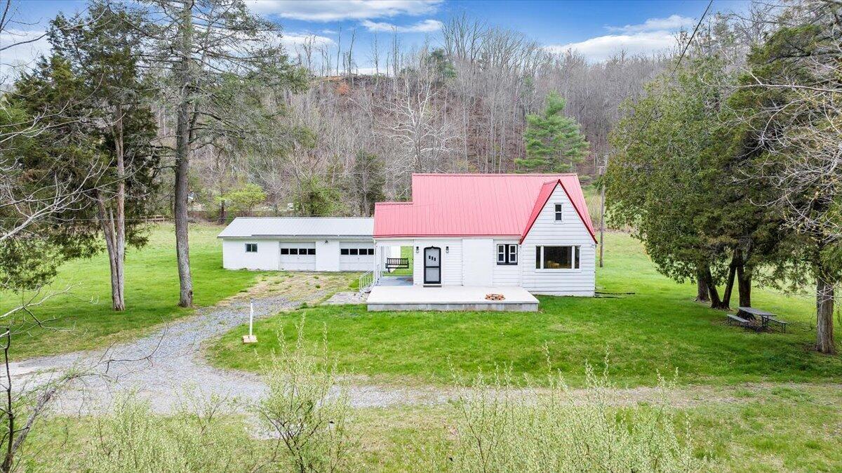 2827 Max Creek Road Hiwassee, VA 24347 - Photo 77 of 91 77-DJI_20260403155442_0282_D