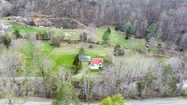 $339,000 | 2827 Max Creek Road, Hiwassee, VA 24347