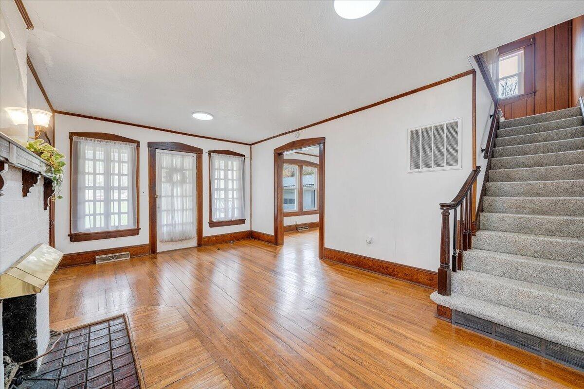 2827 Max Creek Road Hiwassee, VA 24347 - Photo 9 of 91 08-MIB09129