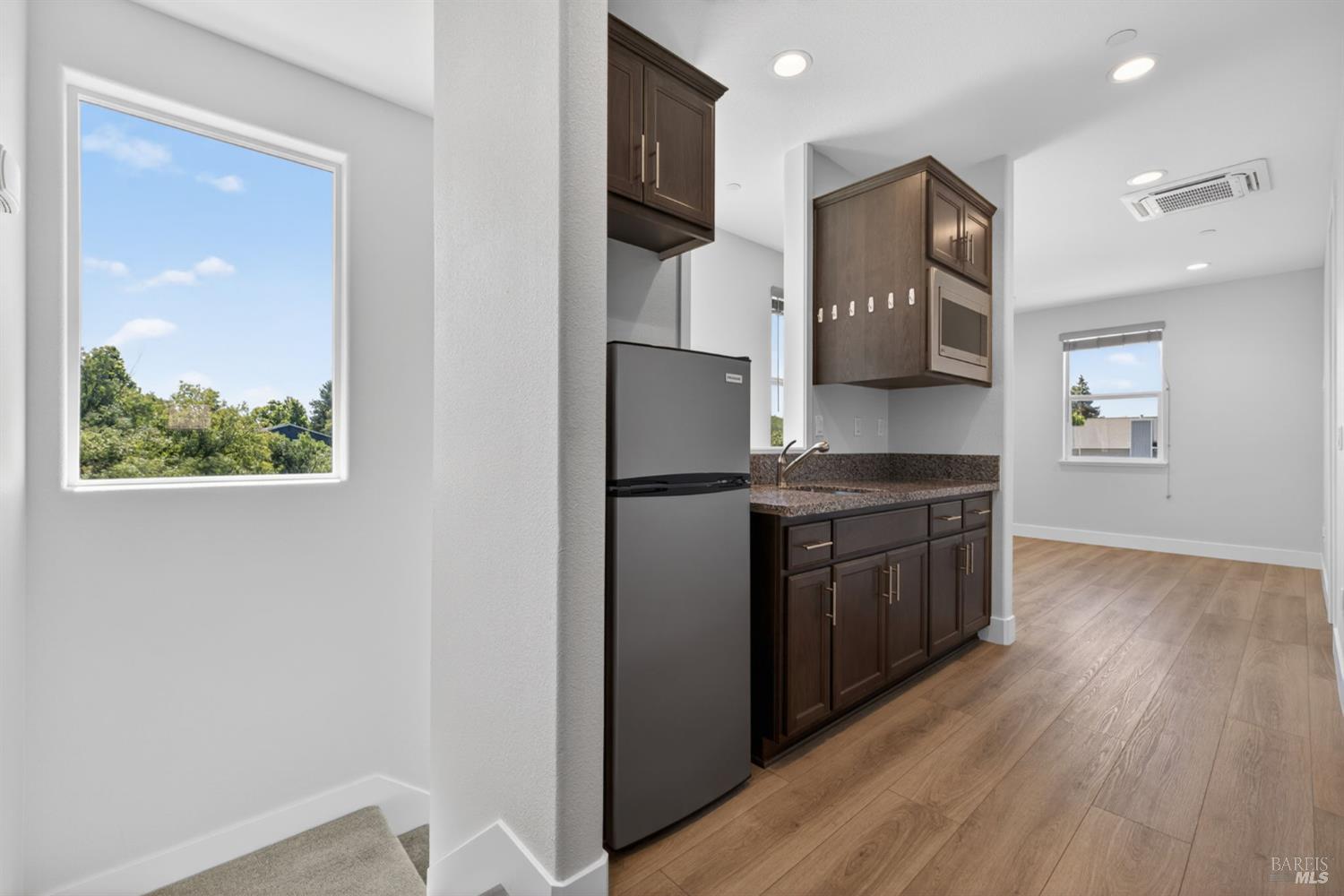 1273 Del Rancho Way Petaluma, CA 94954 - Photo 19 of 25