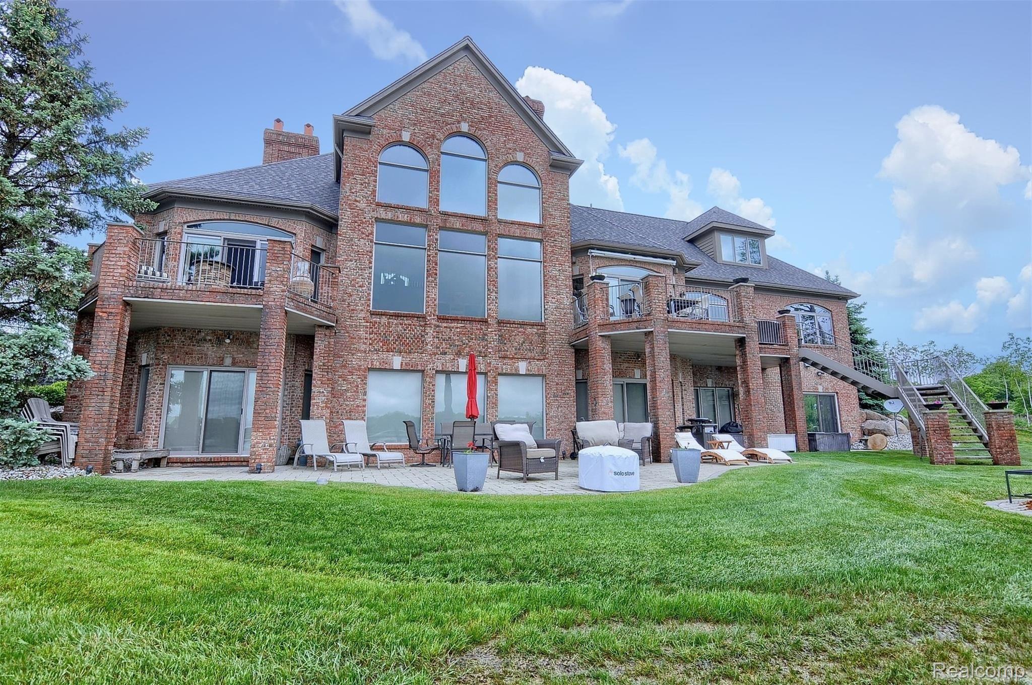 8311 Waumegah Road Clarkston, MI 48348 - Photo 51 of 61 55-Lakefront.jpg