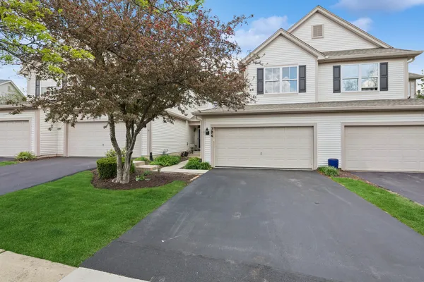 $359,000 | 304 Grand Ridge Road, Unit 304, St. Charles, IL 60175