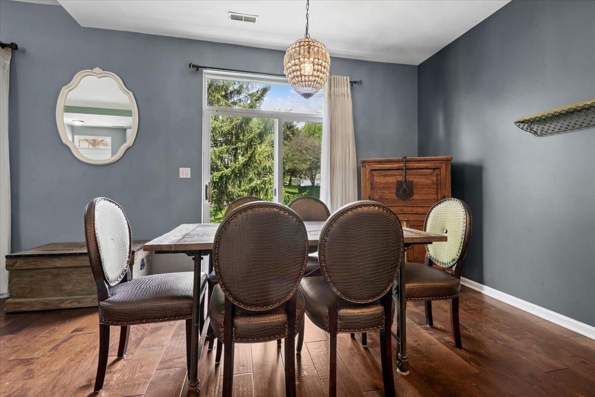 304 Grand Ridge Road, Unit 304 St. Charles, IL 60175 - Photo 6 of 20