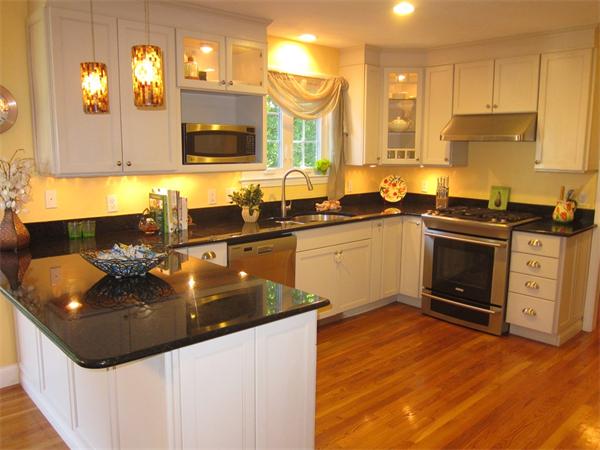 52 Grover Road Ashland, MA 01721 - Photo 3 of 26 Gallery Image 3