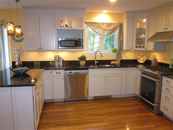 52 Grover Road Ashland, MA 01721 - Photo 4 of 26 Gallery Image 4