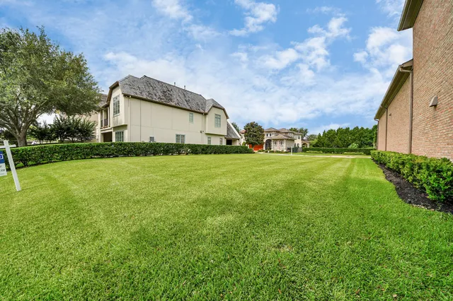 $549,900 | 15310 Oyster Creek Lane, Sugar Land, TX 77478