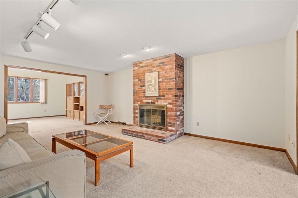 23 Larason Farm Road, Unit 23 Sharon, MA 02067 - Photo 6 of 29 Gallery Image 6