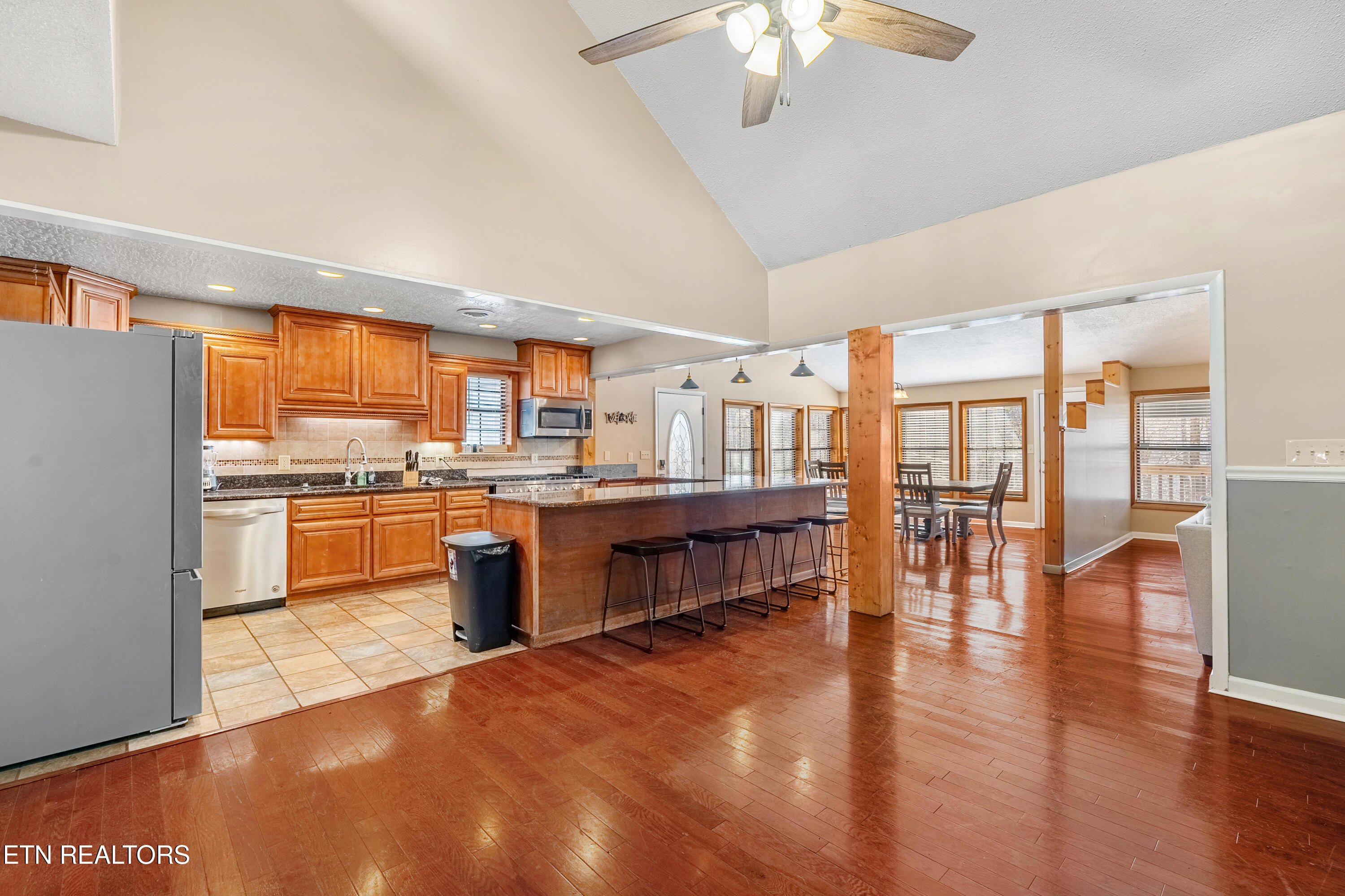 751 Ridge Road Gatlinburg, TN 37738 - Photo 11 of 59 751 RR Main 2f