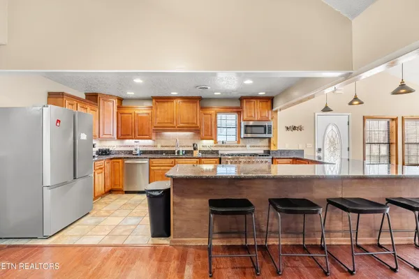 $1,785,000 | 751 Ridge Road, Gatlinburg, TN 37738