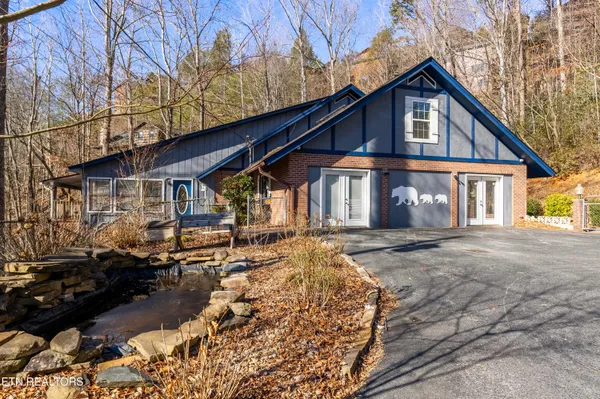 $1,785,000 | 751 Ridge Road, Gatlinburg, TN 37738