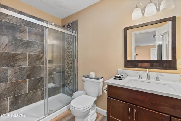 $1,785,000 | 751 Ridge Road, Gatlinburg, TN 37738