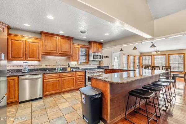 $1,785,000 | 751 Ridge Road, Gatlinburg, TN 37738
