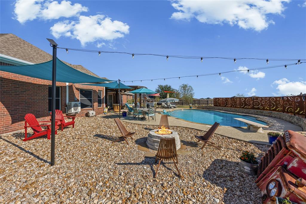 112 Springfield Lane Red Oak, TX 75165 - Photo 33 of 40