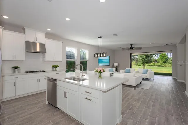 $679,000 | 5604 Blue Reef Place, Nokomis, FL 34275