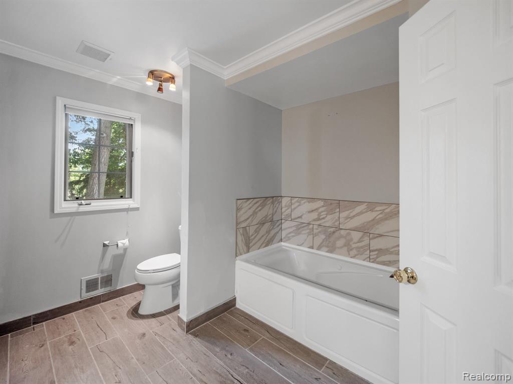 1290 Grandview Drive Rochester Hills, MI 48306 - Photo 18 of 32