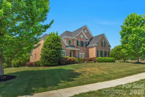 $950,000 | 7122 Yellowhorn Trail, Waxhaw, NC 28173