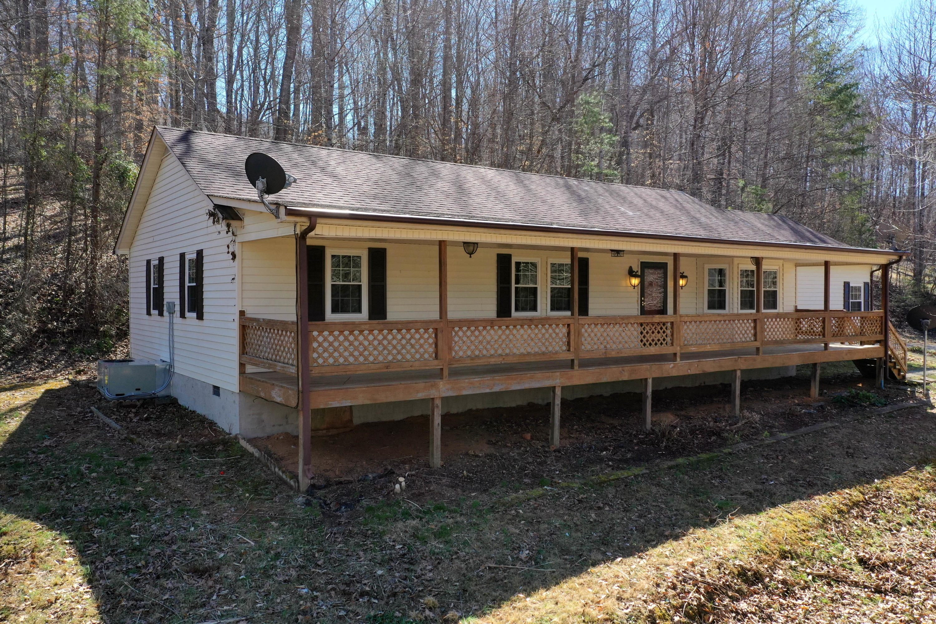 456 Sugar Hollow Road La Follette, TN 37766 - Photo 2 of 20 DJI_0287