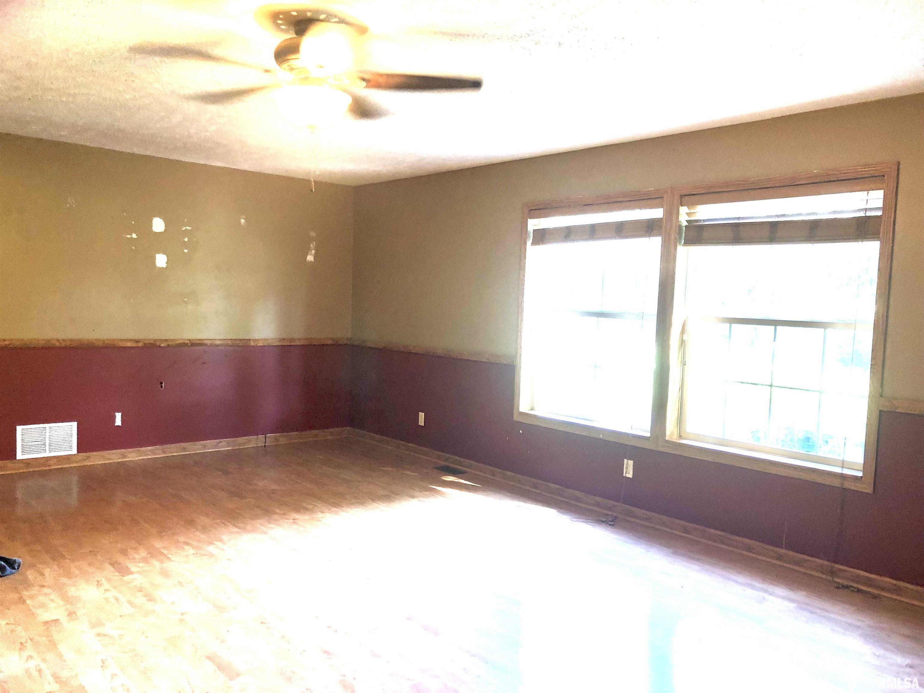 400 West Boundary Road Creal Springs, IL 62922 - Photo 9 of 32