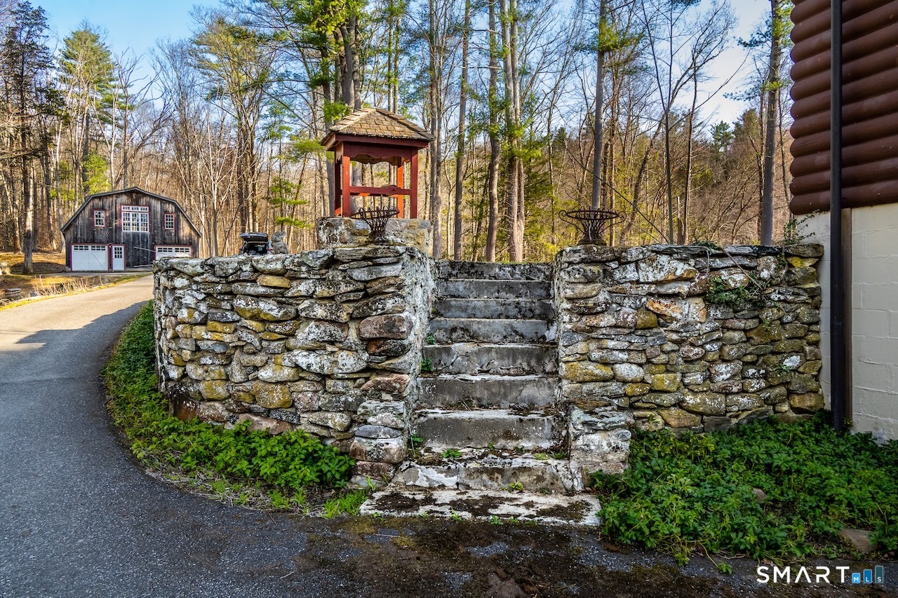 222-224 West Cornwall Road Sharon, CT 06796 - Photo 4 of 22