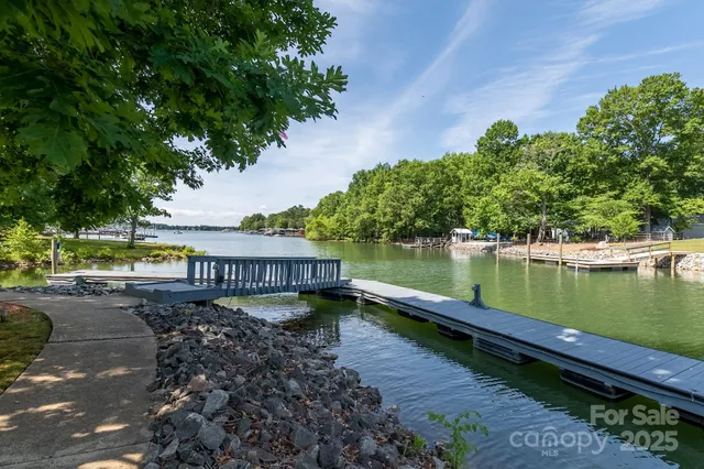 $375,000 | 18742 Silver Quay Drive, Cornelius, NC 28031