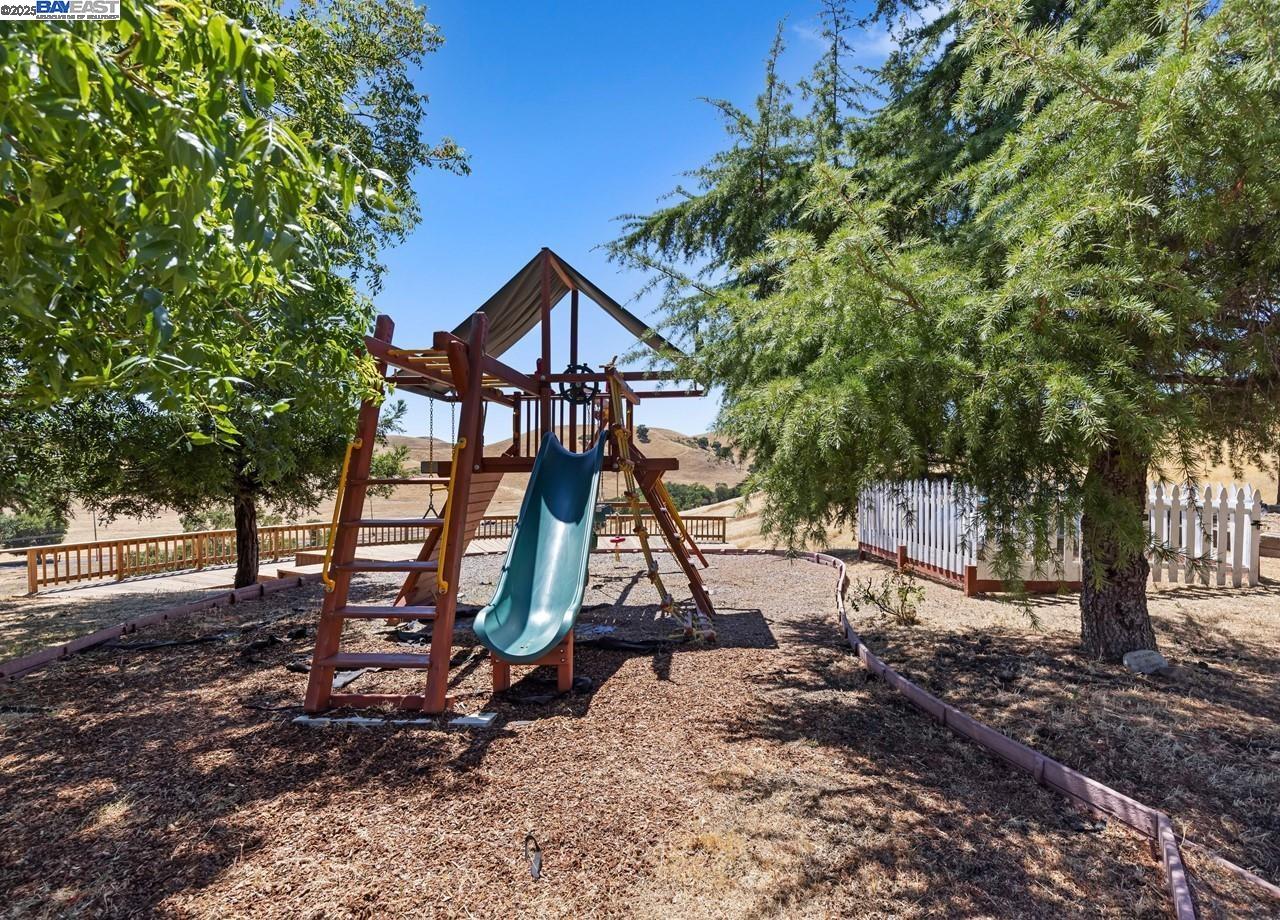 8191 Highland Road Livermore, CA 94551 - Photo 44 of 59 a view of a park with large trees