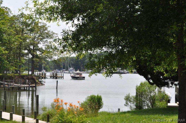 499 Pocahontas Road Kilmarnock, VA 22482 - Photo 10 of 13