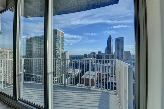 $299,900 | 860 Peachtree Street Northeast, Unit 2209, Atlanta, GA 30308