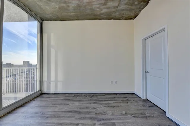 $299,900 | 860 Peachtree Street Northeast, Unit 2209, Atlanta, GA 30308