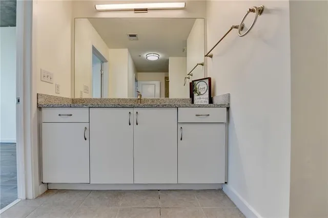 $299,900 | 860 Peachtree Street Northeast, Unit 2209, Atlanta, GA 30308