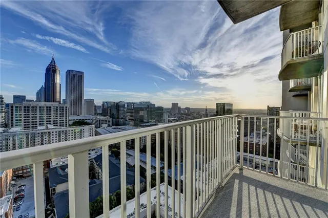 $299,900 | 860 Peachtree Street Northeast, Unit 2209, Atlanta, GA 30308