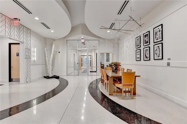 $299,900 | 860 Peachtree Street Northeast, Unit 2209, Atlanta, GA 30308