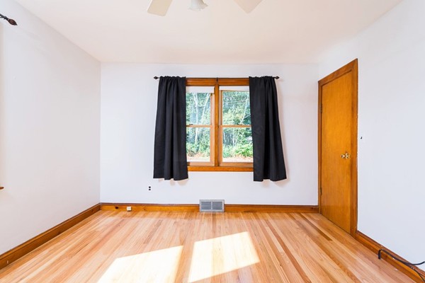 12 Reeds Lane Holbrook, MA 02343 - Photo 18 of 24 Gallery Image 18