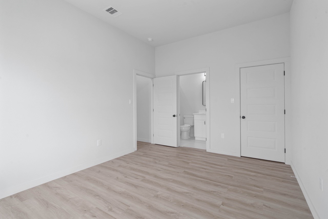 9725 Kerr Street, Unit B Houston, TX 77029 - Photo 27 of 35