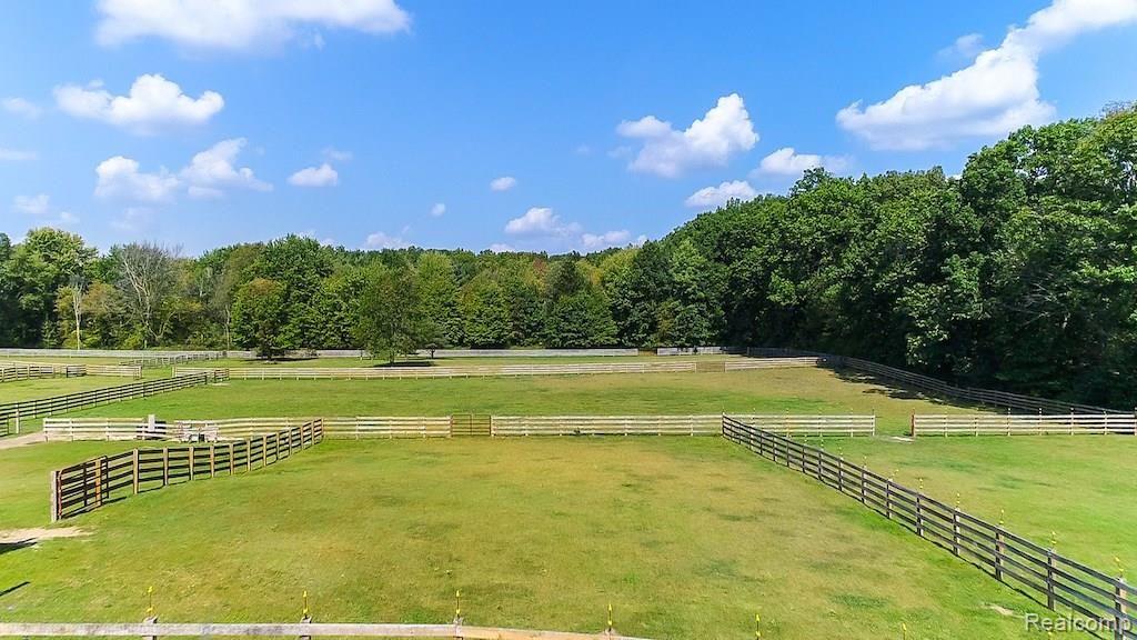 8129 Parshallville Road Fenton, MI 48430 - Photo 50 of 61 8129 Parshallville Video (8).00_01_08_16