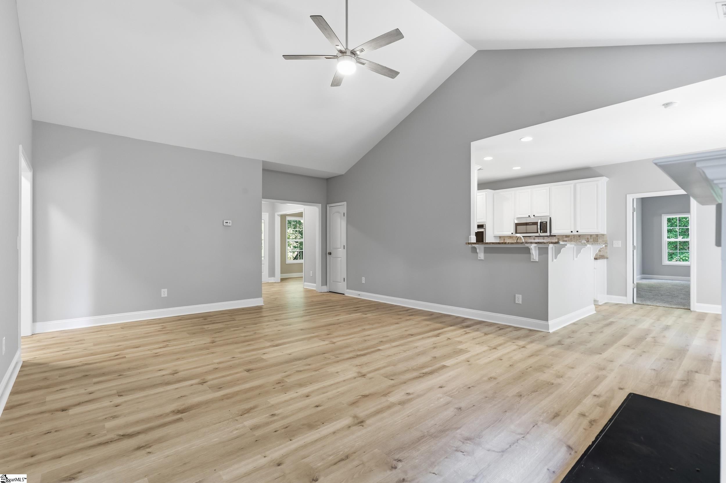 146 Windmont Road Pickens, SC 29671 - Photo 8 of 39