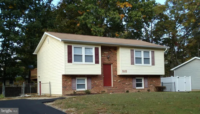 $2,350 | 515 Pleasants Drive, Fredericksburg, VA 22407