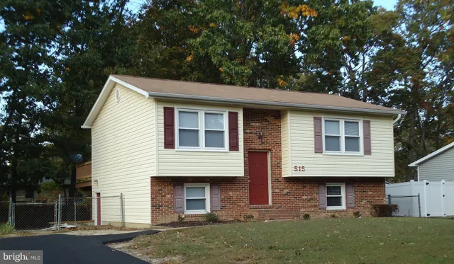 $2,350 | 515 Pleasants Drive, Fredericksburg, VA 22407
