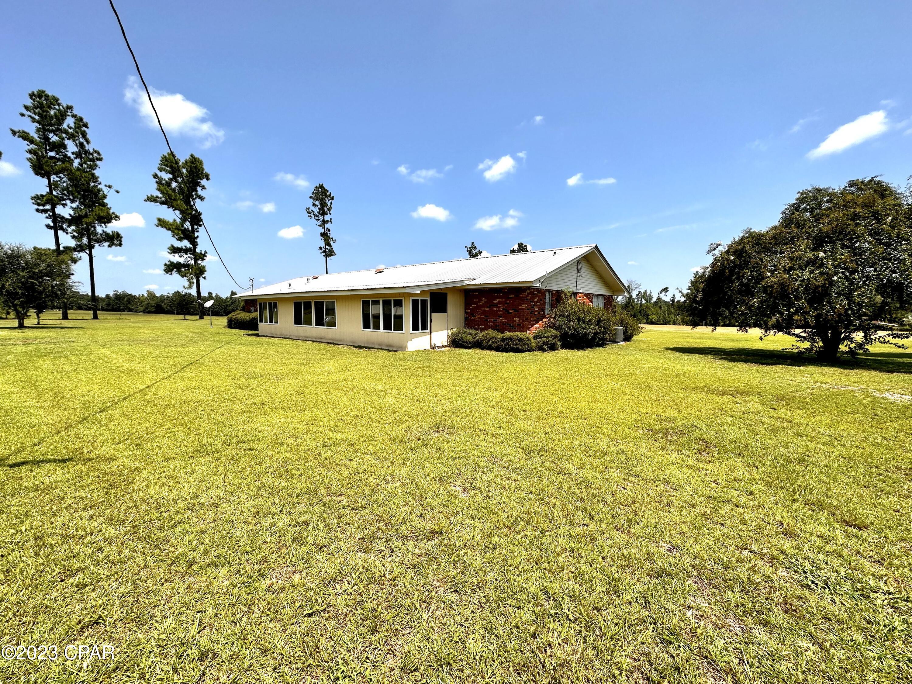 1955 Bethlehem Road Cottondale, FL 32431 - Photo 13 of 45 Gallery Image 13